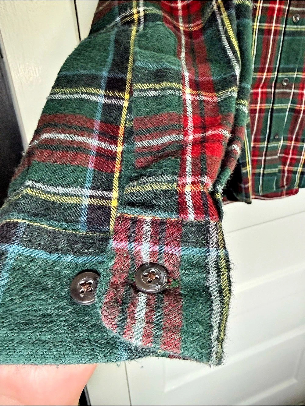 L.L.Bean Men's Scotch Plaid Cotton Flannel Shirt Tartan Green & Red Size Medium - Picture 9 of 15